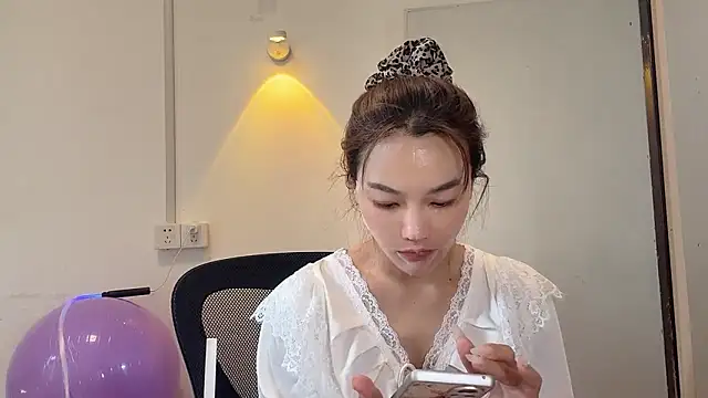 leilei998 online show from 04-15-26, 07:14