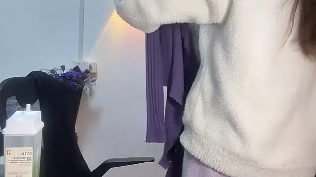 leilei998 online show from 04-11-26, 11:47