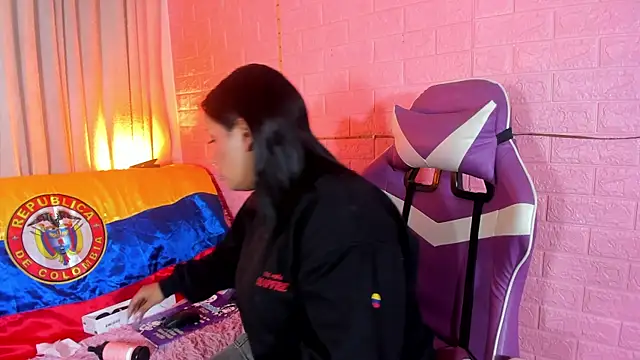 SofiiaCutee online show from 06-18-26, 02:32