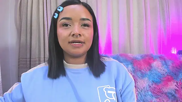 SofiiaCutee online show from 06-10-26, 02:35