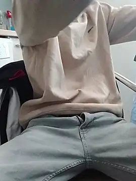 Snapshot of Skinboy06 chatting on 03-24-26, 11:10 Skinboy06 online show from 03-24-26, 11:10