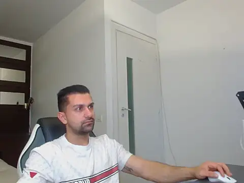 BryceReign online show from 04-09-26, 04:25