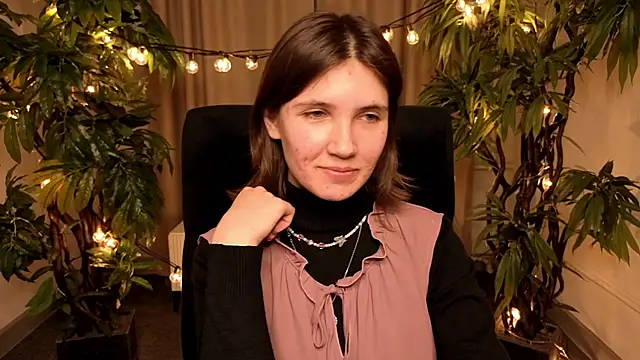 Snapshot of CarmenPhillips chatting on 03-20-26, 11:11 CarmenPhillips online show from 03-20-26, 11:11