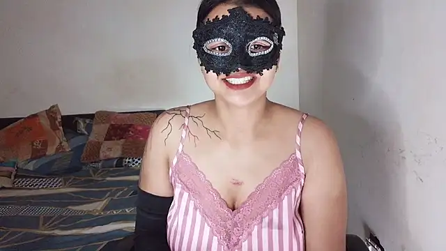 Punjabi baddie  online show from 04-30-26, 02:46