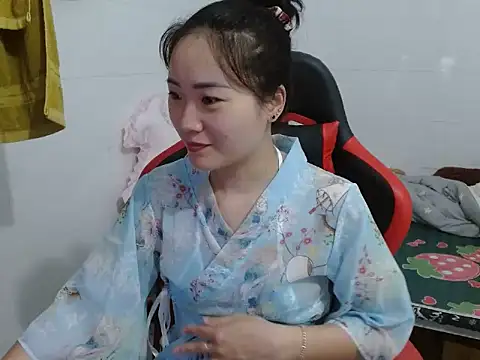 Olivia cute68 online show from 04-12-26, 04:32