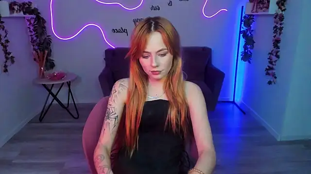 MiaSensitive online show from 04-28-26, 11:47