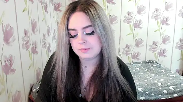 Agathameoww online show from 04-15-26, 09:48