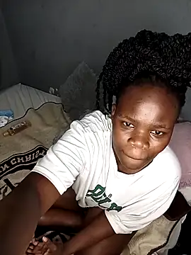 coco0002 online show from 05-17-26, 08:53