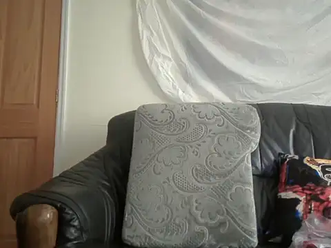 Useless Wanker online show from 04-03-26, 03:40