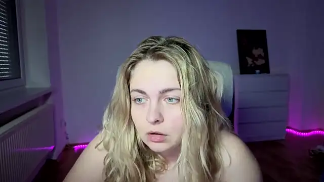 EvaKraz online show from 04-19-26, 04:52