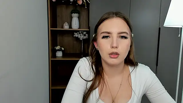 KarriDunman online show from 03-24-26, 08:25