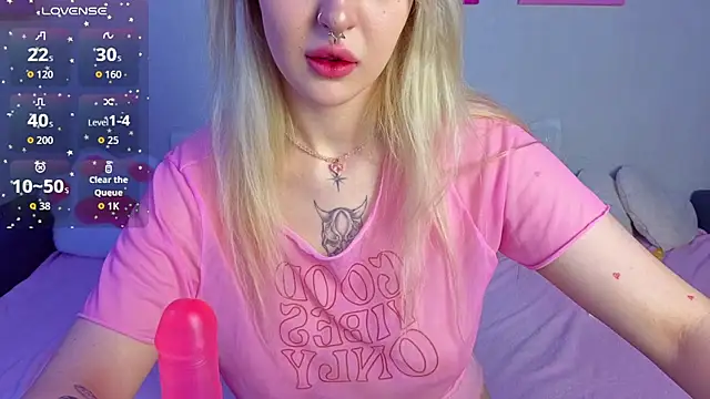BlondieSummer online show from 07-16-26, 06:16
