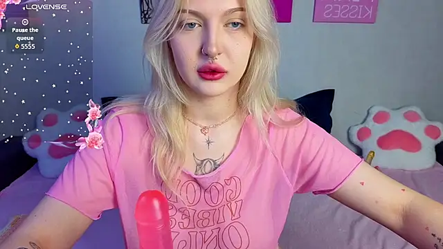 BlondieSummer online show from 08-08-26, 06:26