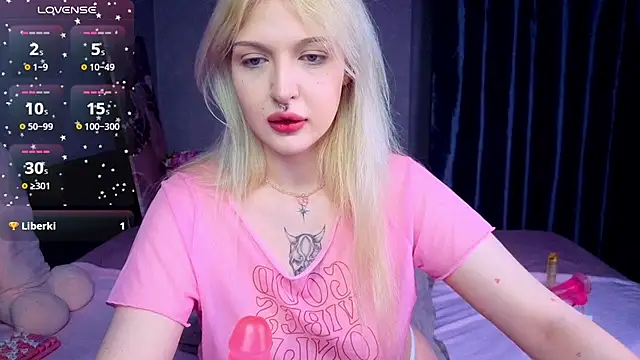 BlondieSummer online show from 07-21-26, 07:37
