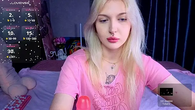 BlondieSummer online show from 07-29-26, 06:18