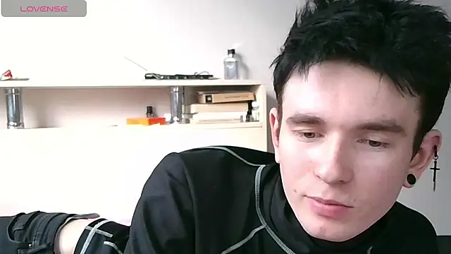 Snapshot of Ernest_ice chatting on 04-03-26, 01:17 Ernest ice online show from 04-03-26, 01:17