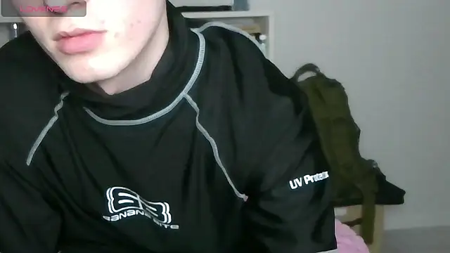 Snapshot of Ernest_ice chatting on 04-02-26, 06:47 Ernest ice online show from 04-02-26, 06:47