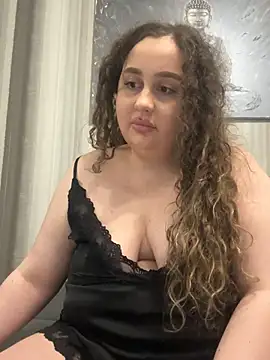 CurlyMaddie online show from 04-09-26, 06:58