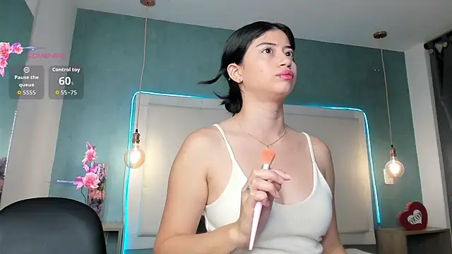 mia gomez7 online show from 05-15-26, 01:31