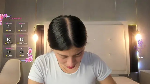 mia gomez7 online show from 05-18-26, 08:02