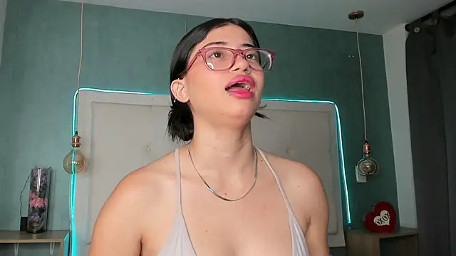 mia gomez7 online show from 06-13-26, 01:53