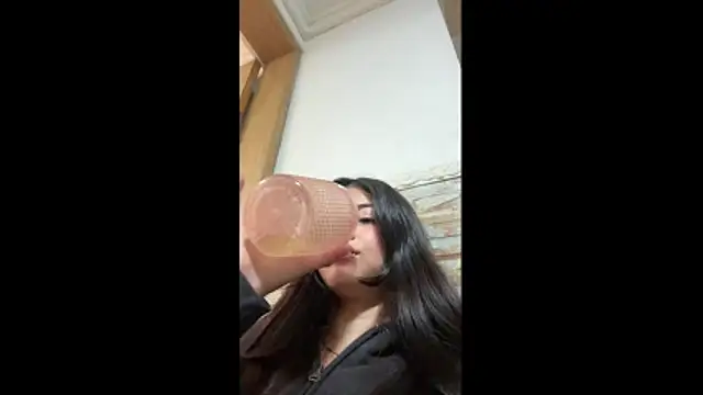 mia gomez7 online show from 04-15-26, 09:04