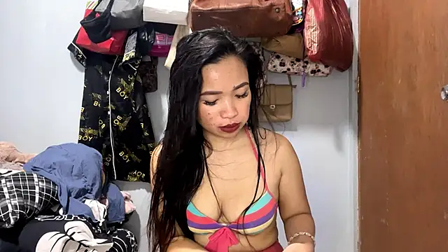 Snapshot of jinxxxsexy chatting on 05-24-26, 02:39 jinxxxsexy online show from 05-24-26, 02:39