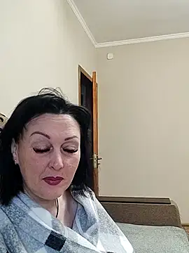 HelgaDennis online show from 06-03-26, 03:51