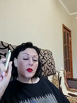 HelgaDennis online show from 05-11-26, 03:52