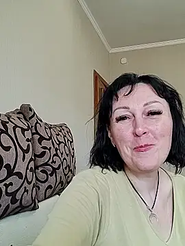 HelgaDennis online show from 05-15-26, 07:01