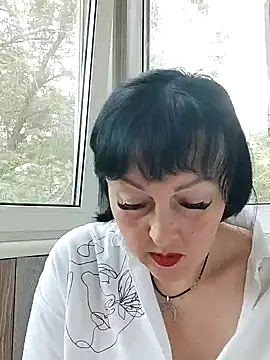 HelgaDennis online show from 07-20-26, 05:37