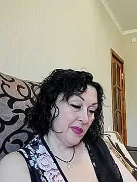 HelgaDennis online show from 05-26-26, 07:50