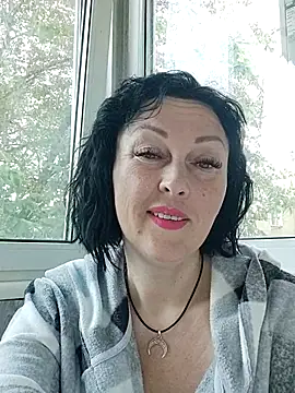 HelgaDennis online show from 05-22-26, 04:10
