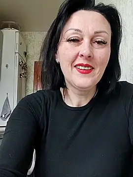 HelgaDennis online show from 03-25-26, 09:41