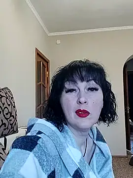 HelgaDennis online show from 04-25-26, 03:42
