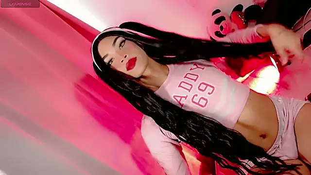 Snapshot of khloe_Gils chatting on 03-29-26, 10:00 khloe Gils online show from 03-29-26, 10:00