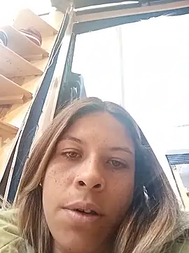 alanna6950 online show from 05-17-26, 04:18