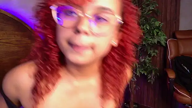 lara curly online show from 04-10-26, 07:04