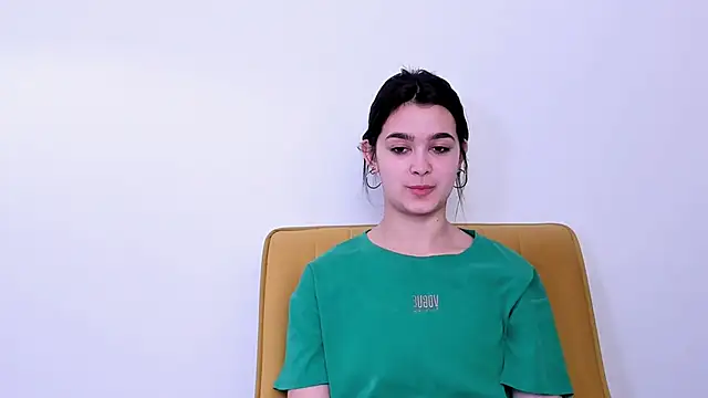 LuciKardos online show from 03-21-26, 08:04