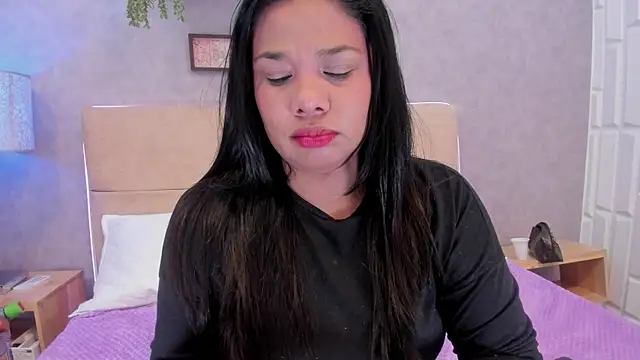 Cloee evans online show from 04-28-26, 11:47