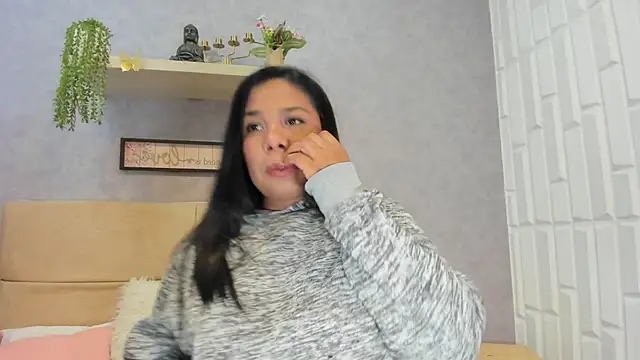 Cloee evans online show from 04-15-26, 11:49