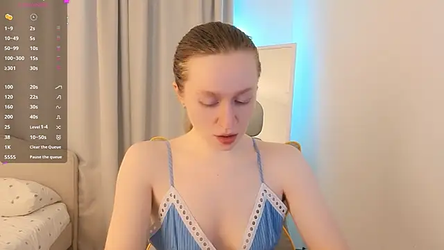mowalova online show from 07-10-26, 05:07
