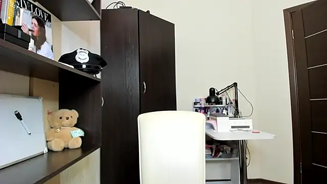 OhMyAlice online show from 06-22-26, 07:22