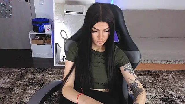 AnacondaOnn online show from 05-17-26, 07:52