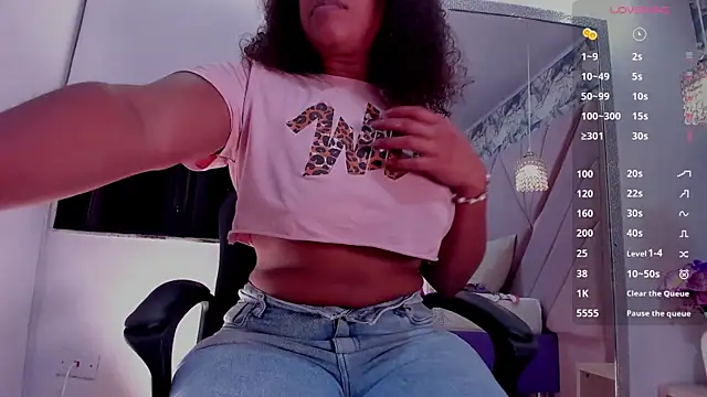 mia rouxx1 online show from 06-23-26, 06:00