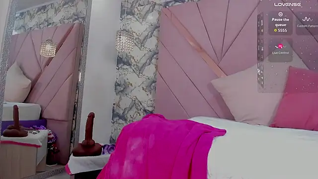 mia rouxx1 online show from 06-04-26, 06:40