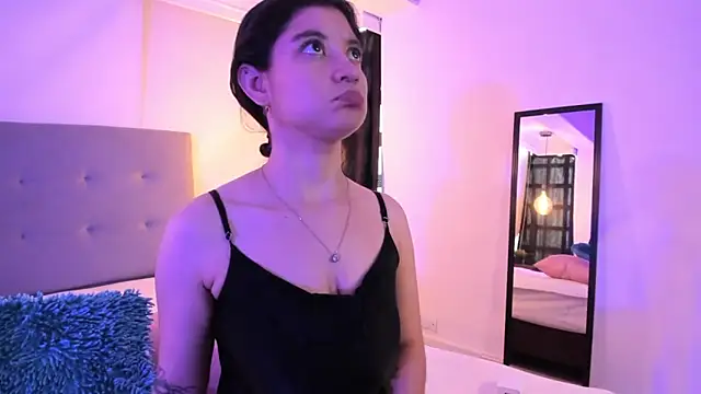 LindaCatalina  online show from 03-31-26, 12:51