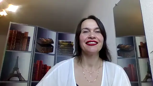 Selena Moo online show from 04-26-26, 10:01