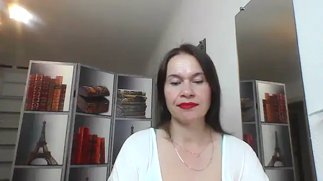 Selena Moo online show from 06-14-26, 08:48