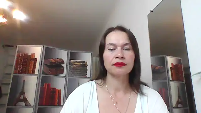 Selena Moo online show from 06-16-26, 10:04
